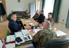 Predstavnici vlasti iz HNŽ posjetili vojsku kod Mostara